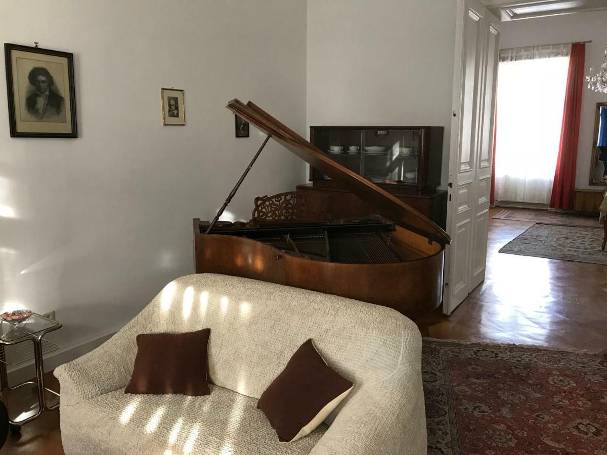 88m² Grosses Im 1. Stock * Viena